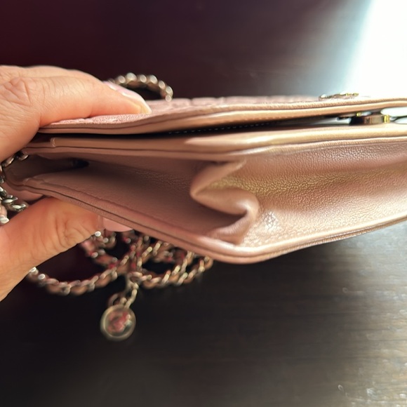 Camilla Wallet on a chain bag - Picture 5 of 9